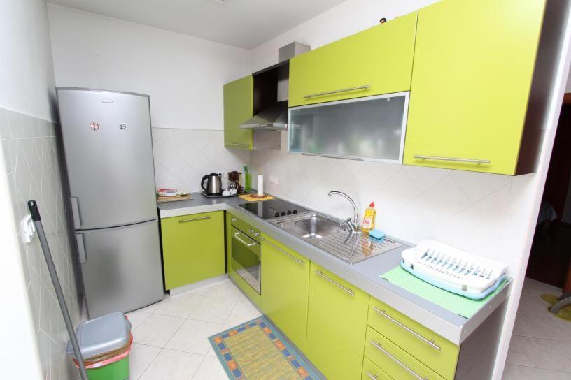 Apartment Alen Ровінь Екстер'єр фото